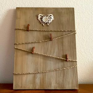 🦋Vintage Style Wooden Clip Message Board